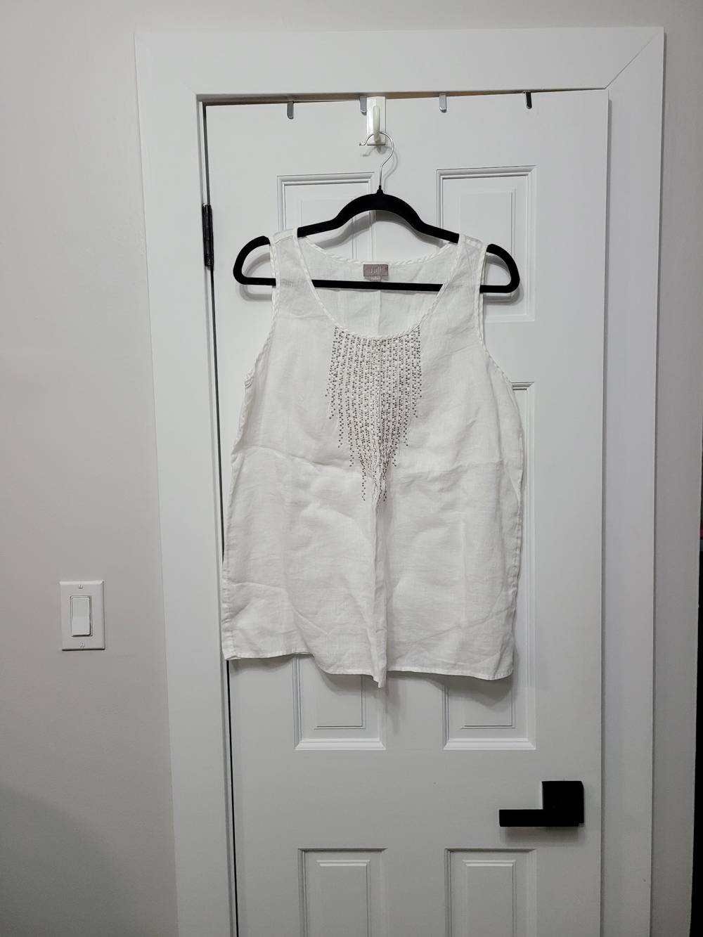 100% Linen J. Jill White Beaded Sleeveless Linen-Cotton Camisole